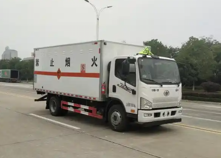临泉爆破器材运输车可以上高速吗？